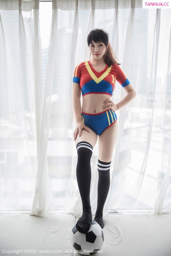   [XiuRen]高清写真图 2022.12.09 No.5974 严利娅Yuliya 足球美臀第38张图片